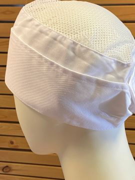 Hat with a mesh, white